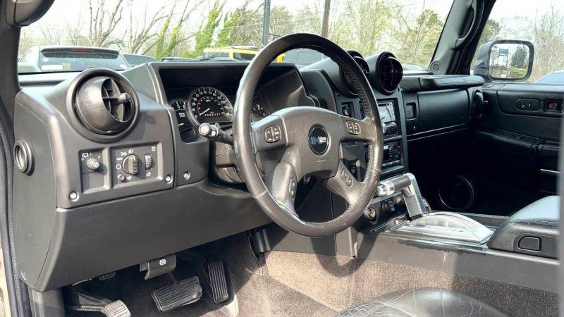 2006 HUMMER H2 Base