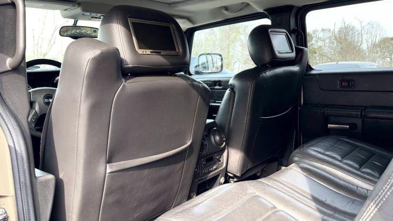 2006 HUMMER H2 Base