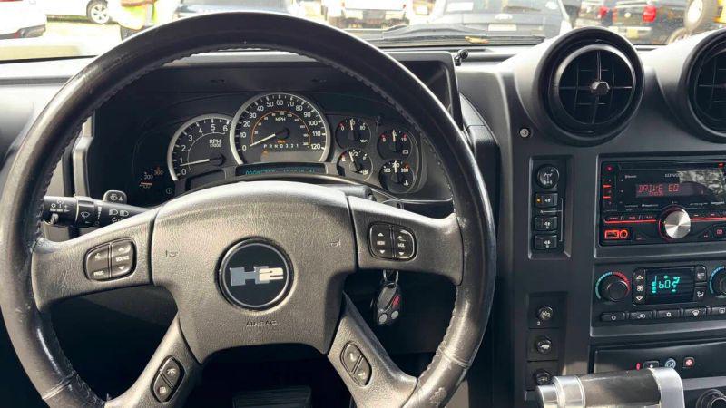 2006 HUMMER H2 Base