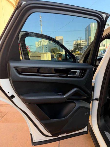 2019 Porsche Cayenne Base