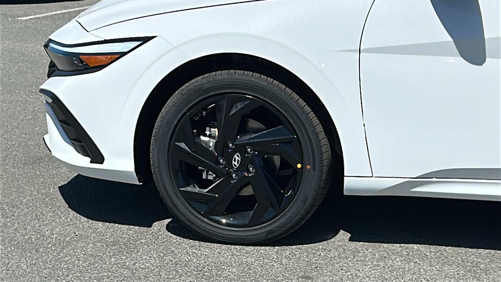 New 2026 Serenity White Hyundai SEL Sport image 39