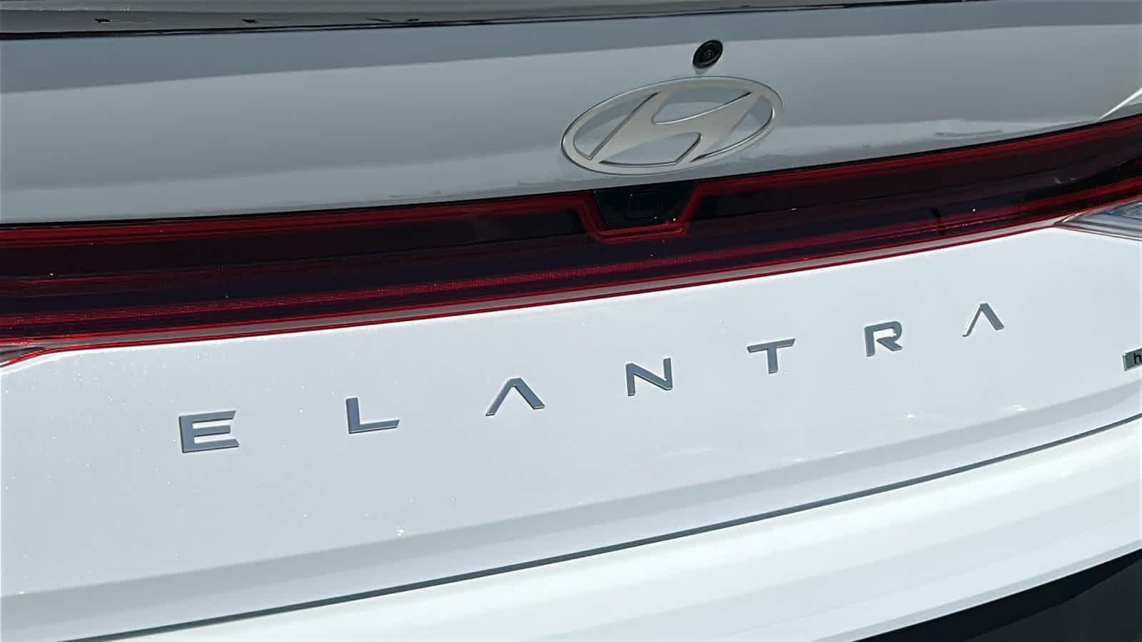 New 2026 Serenity White Hyundai SEL Sport image 58