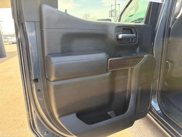 2021 Chevrolet Silverado 1500 4WD Crew Cab Short Bed RST