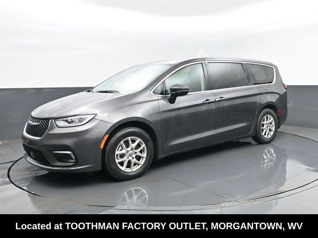 2023 Chrysler Pacifica Touring L for sale in Grafton, WV