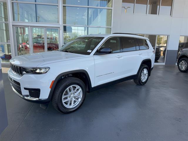 2025 Jeep Grand Cherokee L Laredo 4x4