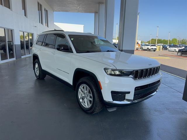 2025 Jeep Grand Cherokee L Laredo 4x4