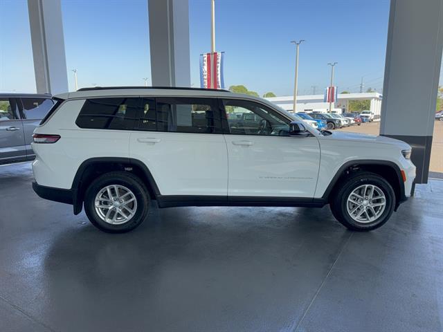 2025 Jeep Grand Cherokee L Laredo 4x4