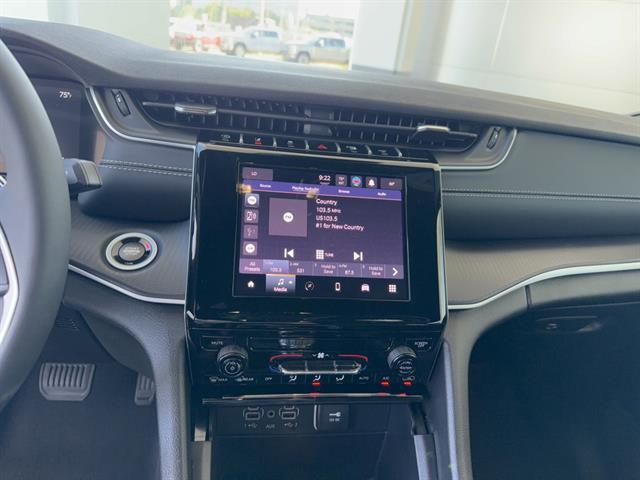 2025 Jeep Grand Cherokee L Laredo 4x4