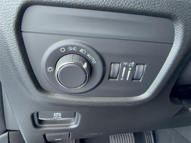 2025 Jeep Grand Cherokee L Laredo 4x4