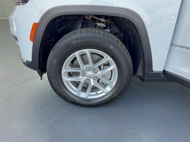 2025 Jeep Grand Cherokee L Laredo 4x4