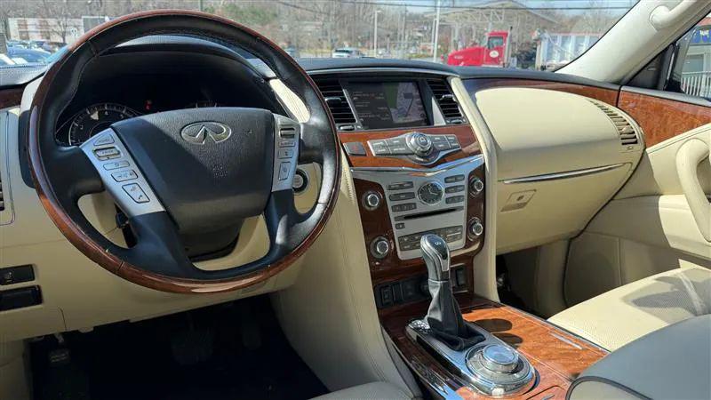 2019 INFINITI QX80 LUXE