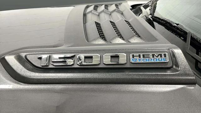2022 Ram 1500 Laramie Crew Cab 4x4 5'7" Box