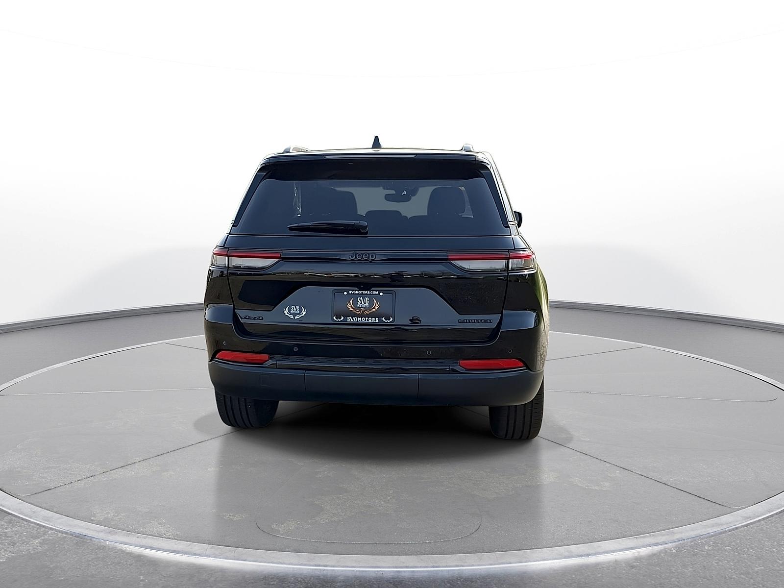 View vehicle photo 7