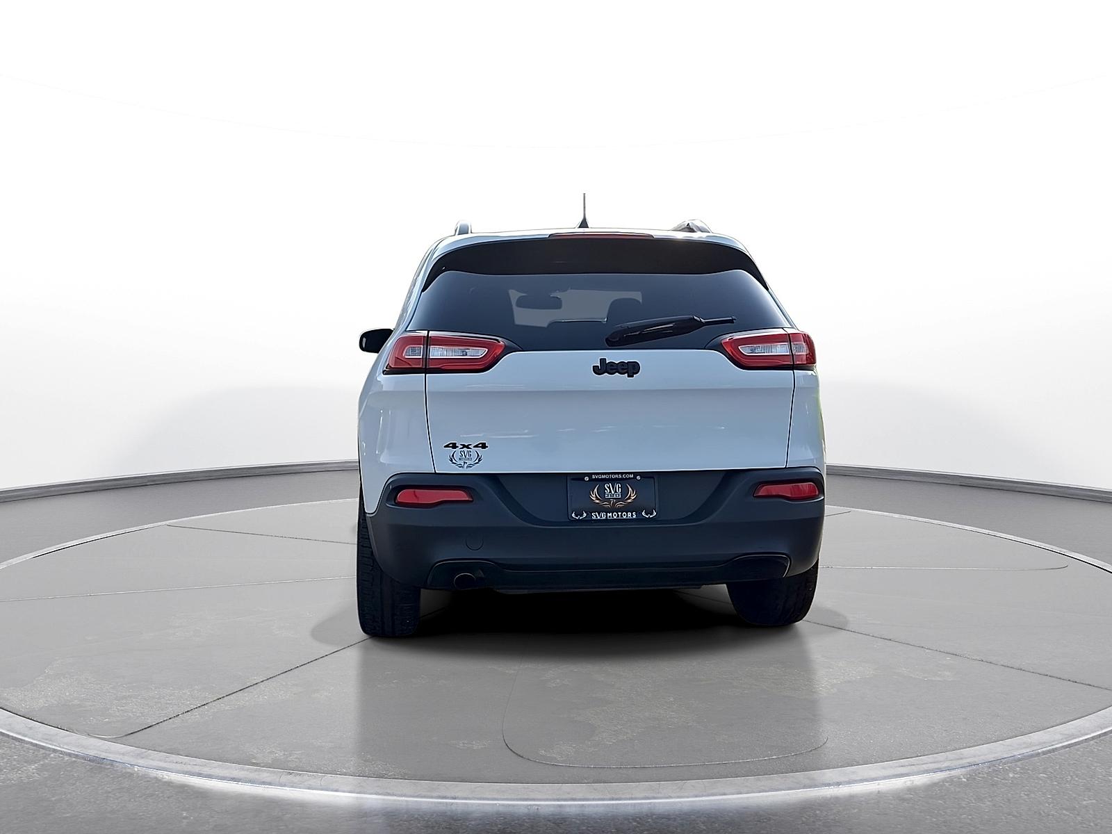 View vehicle photo 7