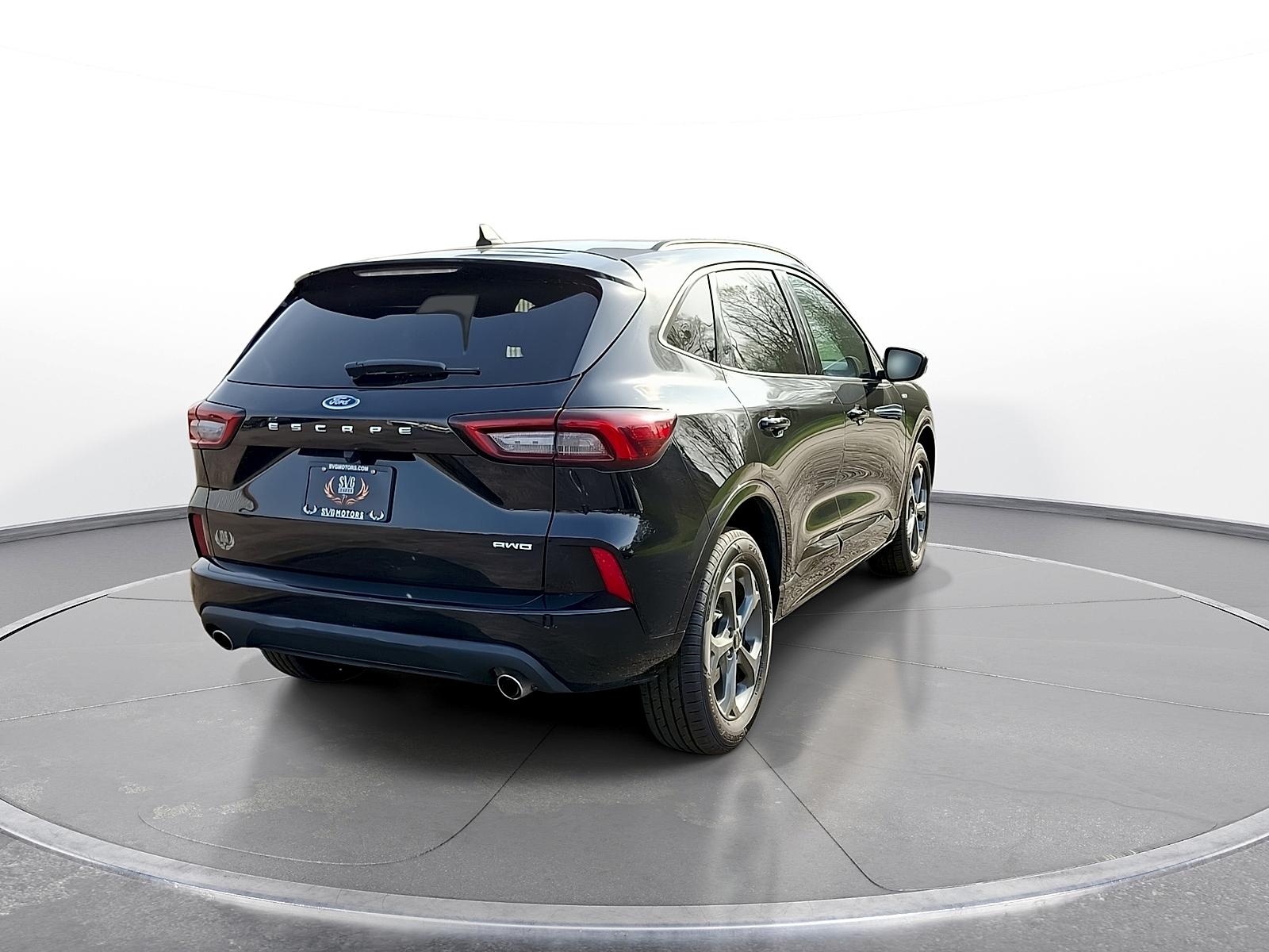 View vehicle photo 7