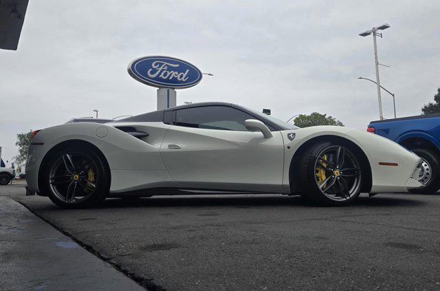 2018 Ferrari 488 Spider Base