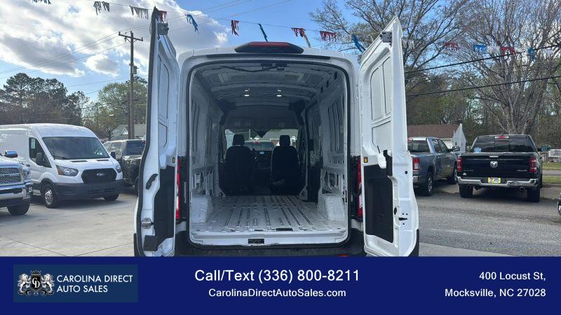 2023 Ford Transit Cargo Van Medium Roof w/LWB