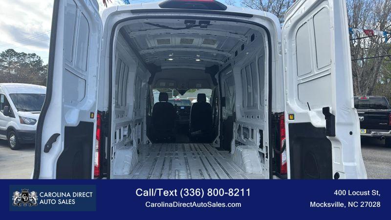 2023 Ford Transit Cargo Van Medium Roof w/LWB