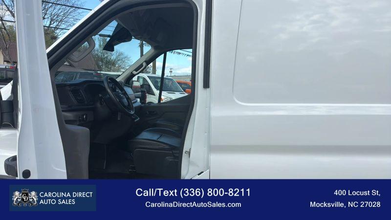2023 Ford Transit Cargo Van Medium Roof w/LWB