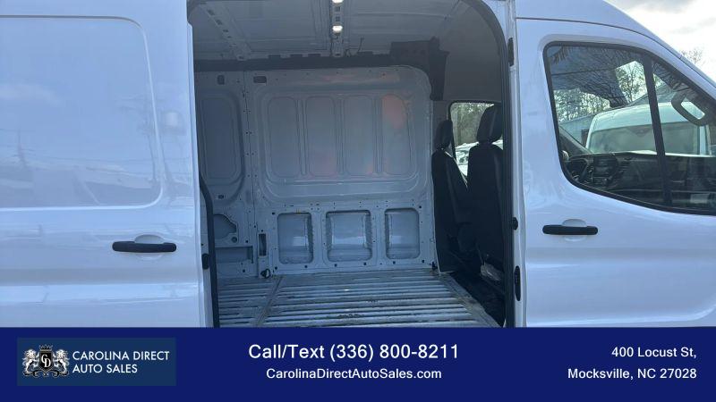 2023 Ford Transit Cargo Van Medium Roof w/LWB