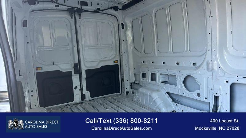 2023 Ford Transit Cargo Van Medium Roof w/LWB