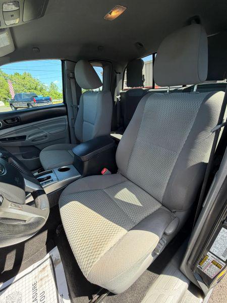 2014 Toyota Tacoma Base V6
