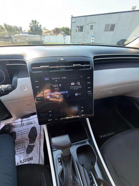 2022 Hyundai Tucson SEL