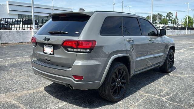 2022 Jeep Grand Cherokee Laredo X 4x2