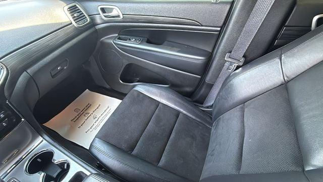 2022 Jeep Grand Cherokee Laredo X 4x2
