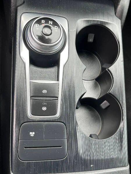 2022 Ford Escape SE Hybrid