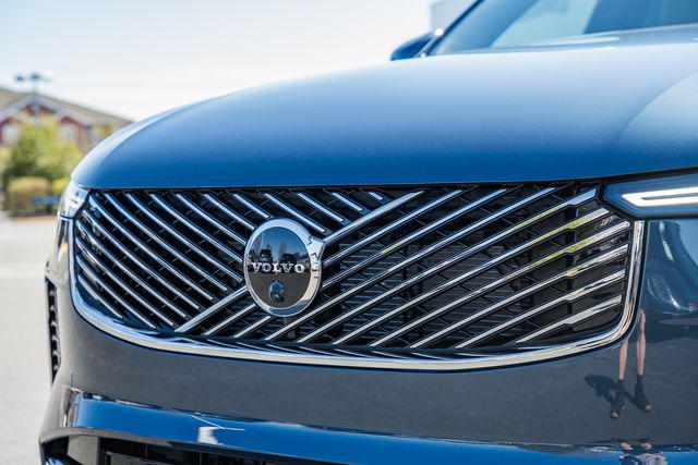 2026 Volvo XC90 Plus, B6 AWD Gas (mild hybrid), Gasoline, Bright, 7 Seats
