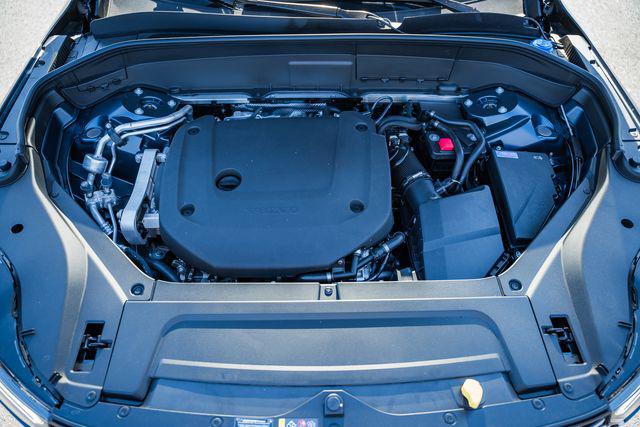 2026 Volvo XC90 Plus, B6 AWD Gas (mild hybrid), Gasoline, Bright, 7 Seats