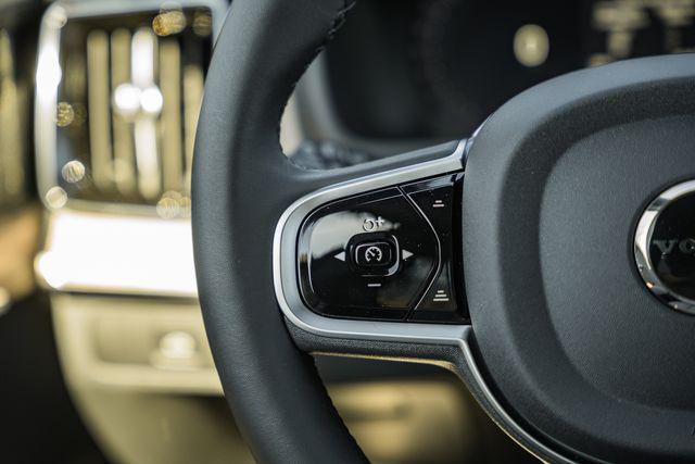 2026 Volvo XC90 Plus, B6 AWD Gas (mild hybrid), Gasoline, Bright, 7 Seats