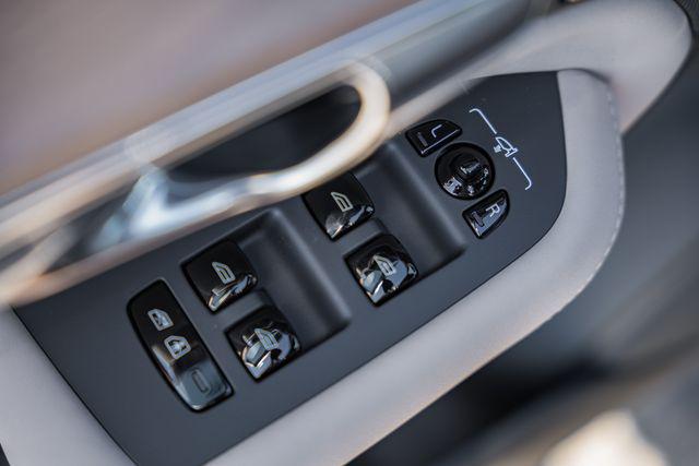 2026 Volvo XC90 Plus, B6 AWD Gas (mild hybrid), Gasoline, Bright, 7 Seats