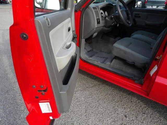 2005 Dodge Dakota ST