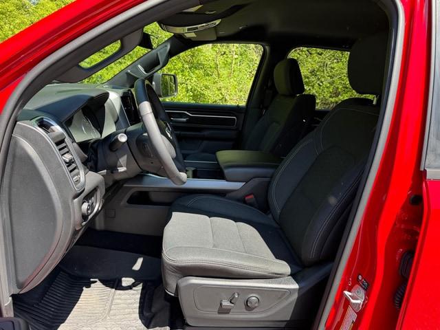 2025 Ram 1500 Big Horn Crew Cab 4x4 5'7" Box
