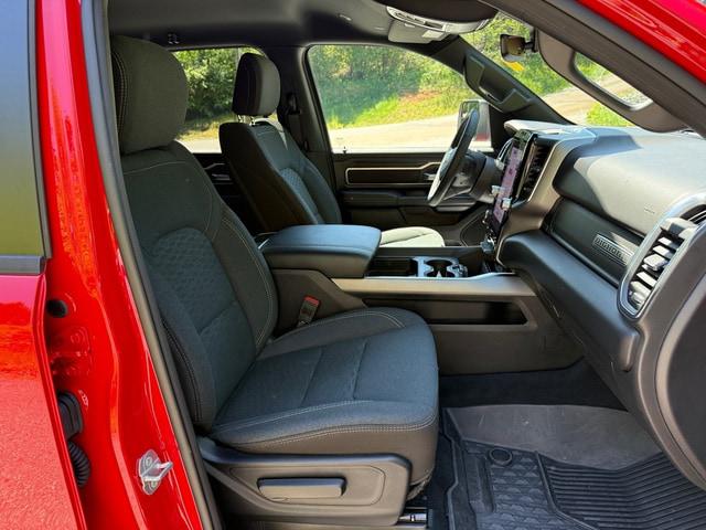 2025 Ram 1500 Big Horn Crew Cab 4x4 5'7" Box