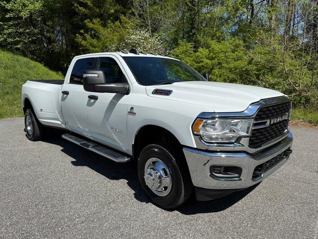 2024 Ram 3500 Big Horn Crew Cab 4x4 8' Box
