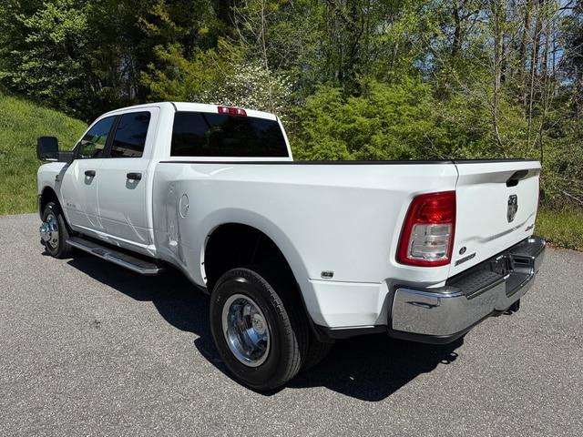 2024 Ram 3500 Big Horn Crew Cab 4x4 8' Box