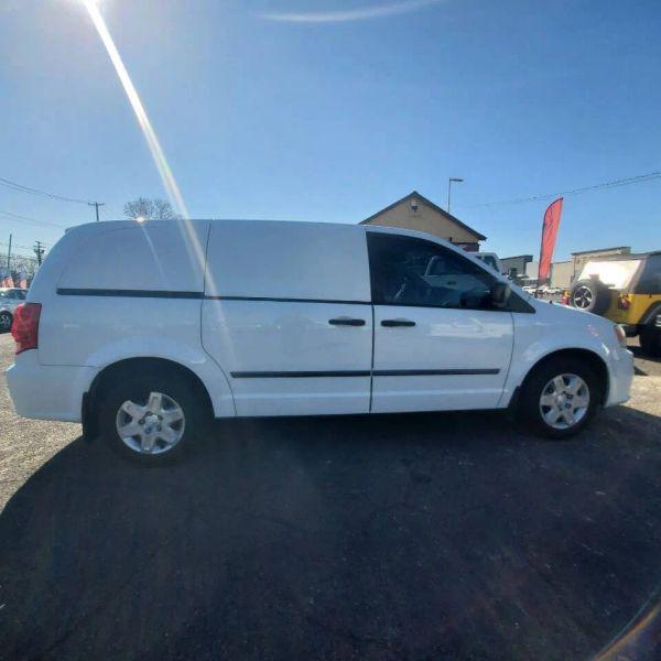 2014 Ram Cargo Tradesman