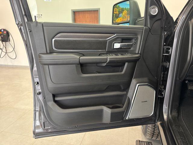 2026 Ram 2500 Laramie Crew Cab 4x4 64 Box