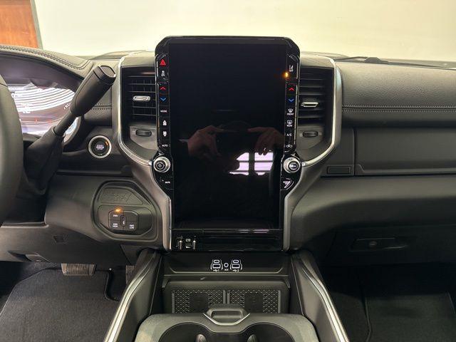 2026 Ram 2500 Laramie Crew Cab 4x4 64 Box
