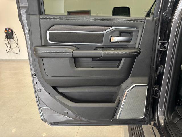 2026 Ram 2500 Laramie Crew Cab 4x4 64 Box