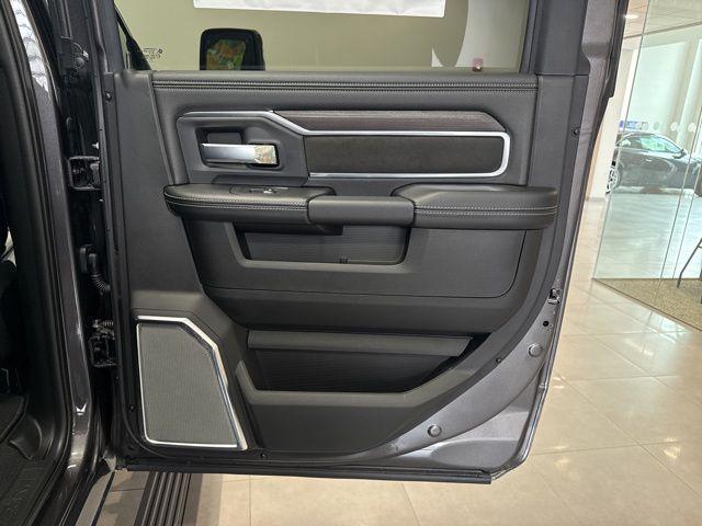 2026 Ram 2500 Laramie Crew Cab 4x4 64 Box