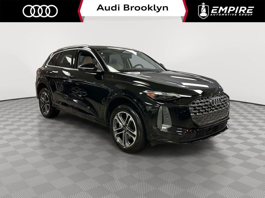 2025 Audi Q5 quattro Premium 40 TFSI