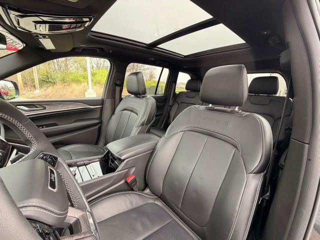 2023 Jeep Grand Cherokee Overland 4x4