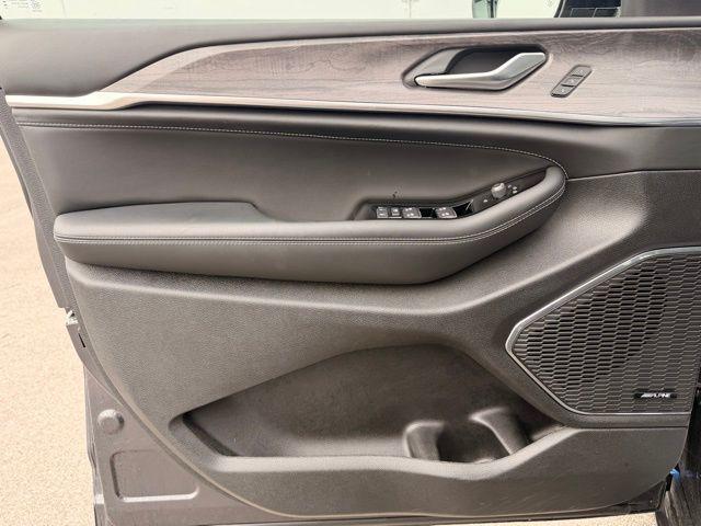 2023 Jeep Grand Cherokee Overland 4x4