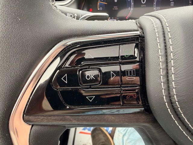 2023 Jeep Grand Cherokee Overland 4x4