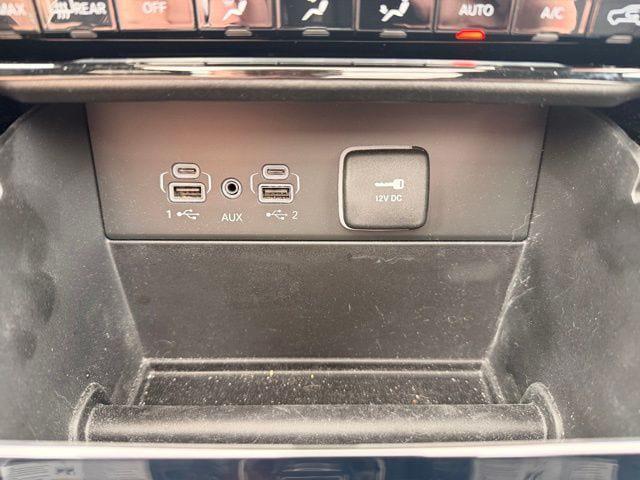 2023 Jeep Grand Cherokee Overland 4x4
