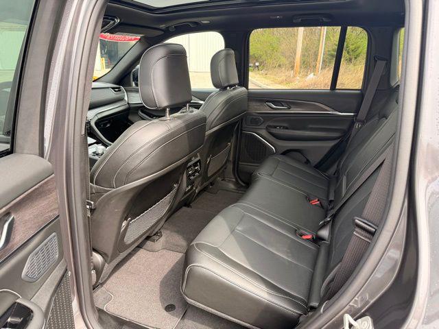 2023 Jeep Grand Cherokee Overland 4x4